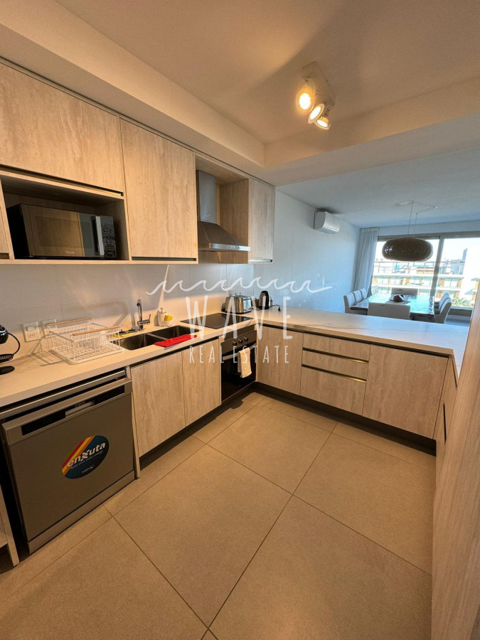 Apartamento ID.1668 - Apartamento en alquiler, Manantiales, exclusivo, frente al mar. 3 suites, terrazas. Nuevo.