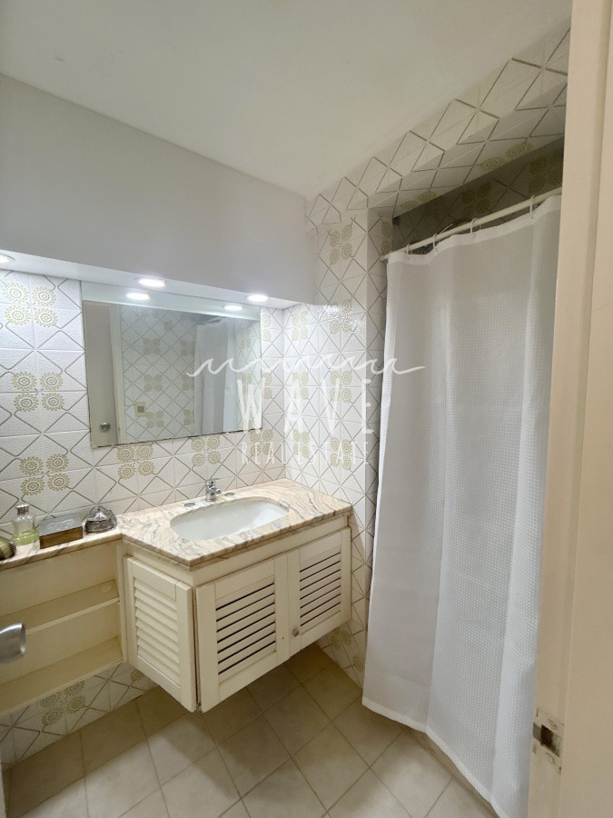Apartamento ID.4752 - Venta y alquiler departamento 2 dormitorios Punta del Este 
