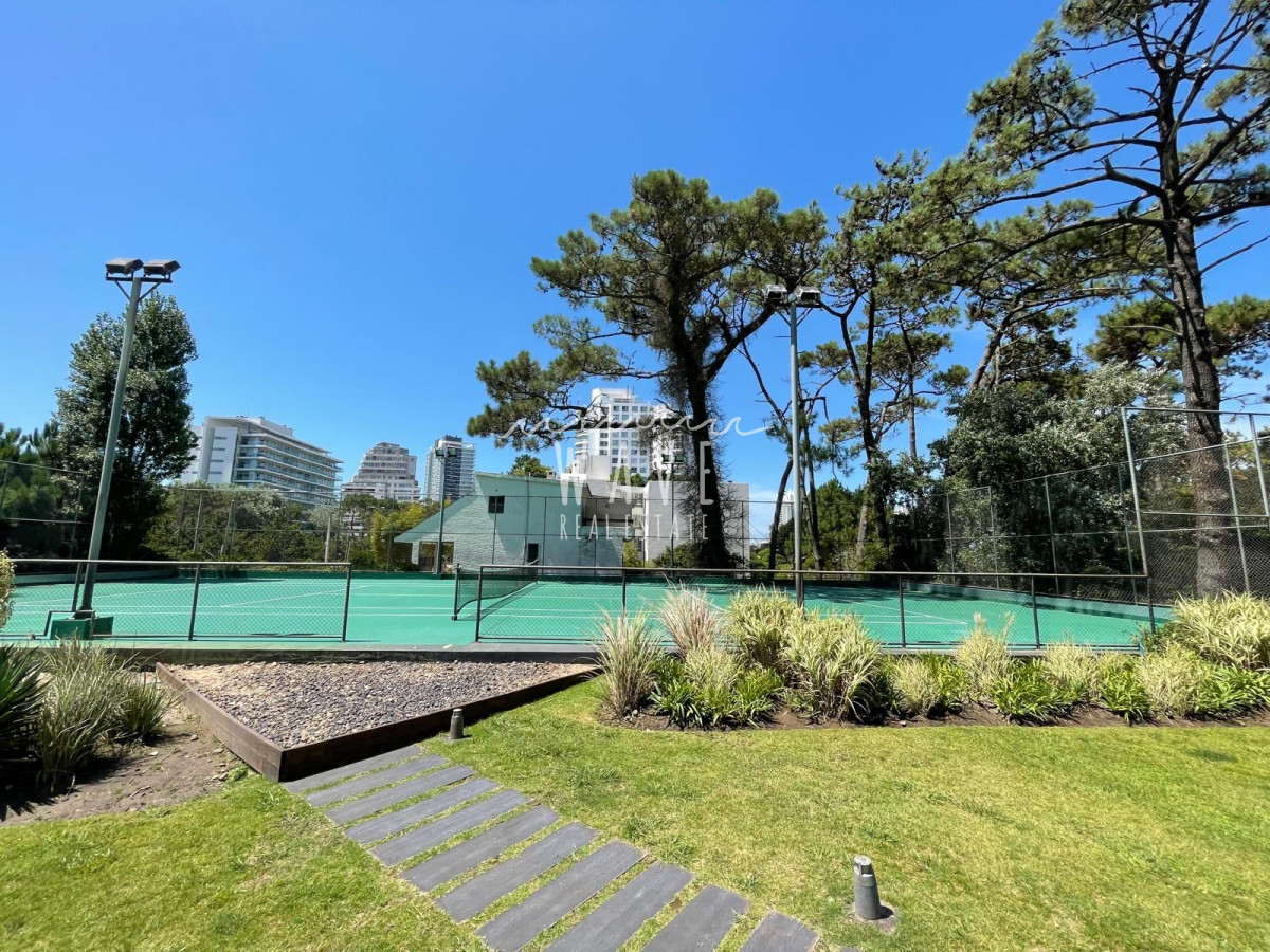 Apartamento ID.4673 - Venta departamento dos dormitorios, Gala vista Punta del Este 