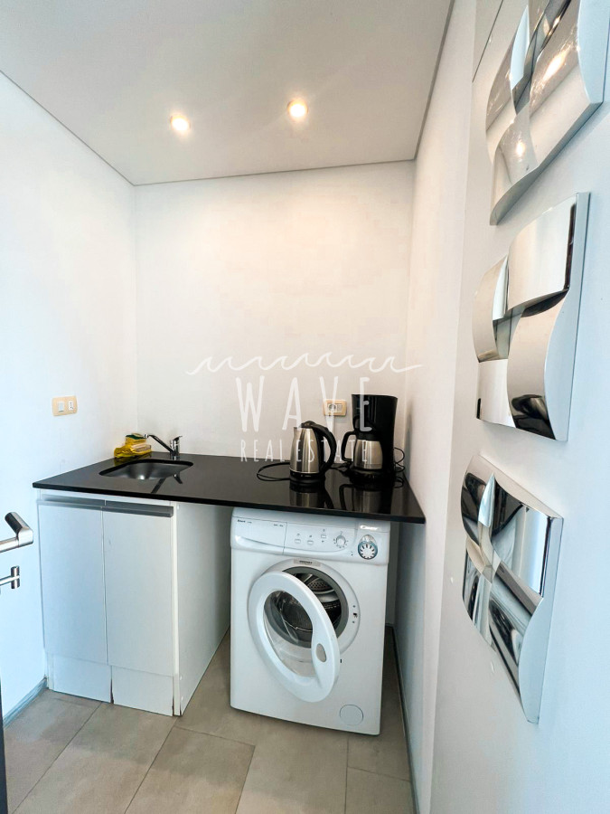 Apartamento ID.4315 - Penthouse en alquiler en exclusiva Torre Delamar.