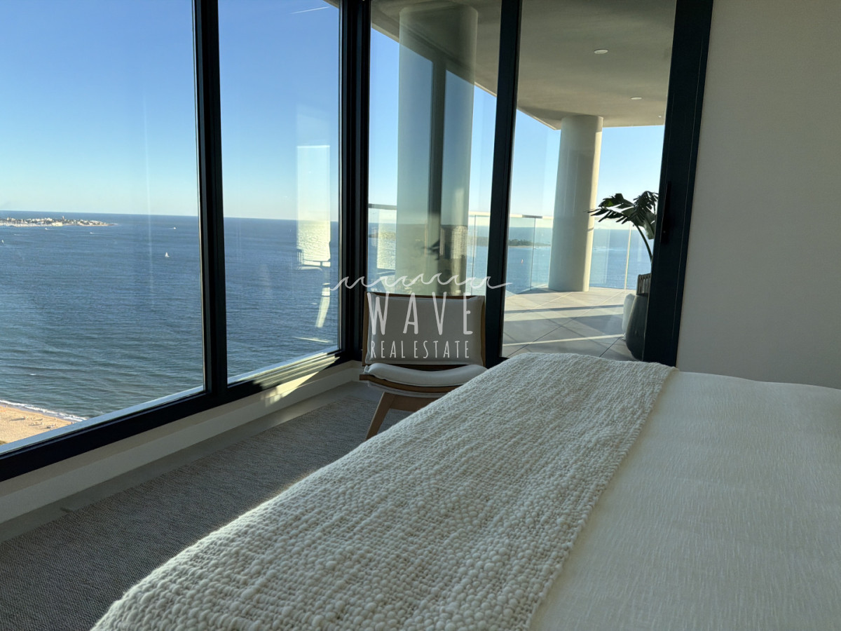 Apartamento ID.4765 - Venta Penthouse duplex, Playa Mansa, Punta del Este 