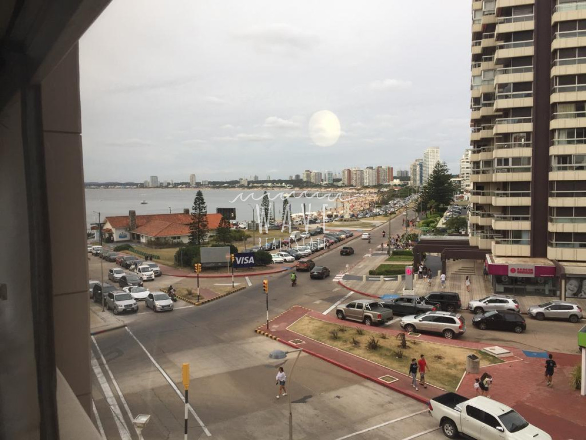 Apartamento ID.4734 - Apartamento en Venta, a una cuadra de Playa Mansa, 1 dormitorio.
