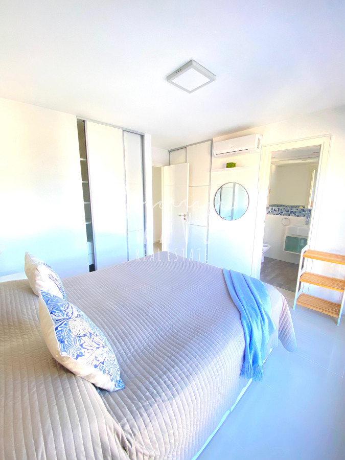 Apartamento ID.4967 - Venta, Apartamento de 2 dormitorios en Playa Brava
