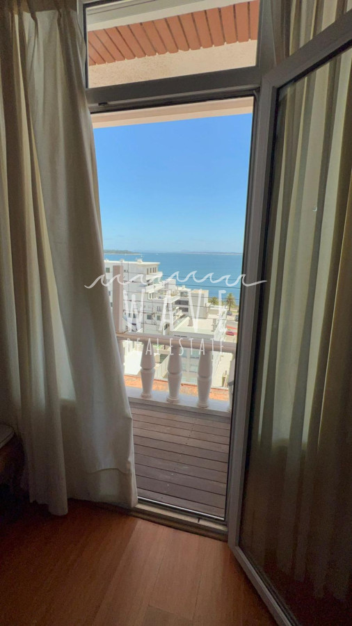 Apartamento ID.3965 - Venta de apartamento en Península, edificio emblemático, 3 dormitorios, reciclado.