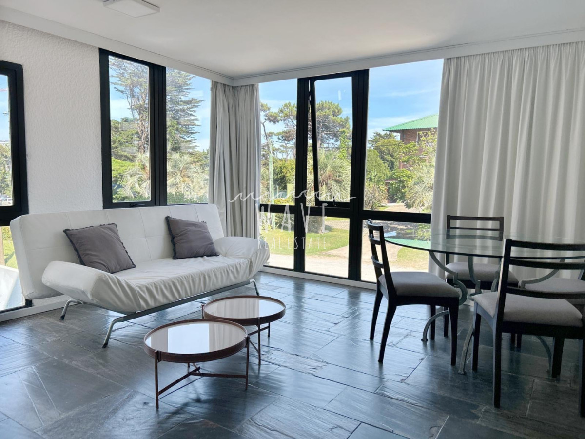 Apartamento ID.5377 - Venta apartamento 2 dormitorios, Punta del Este, playa brava