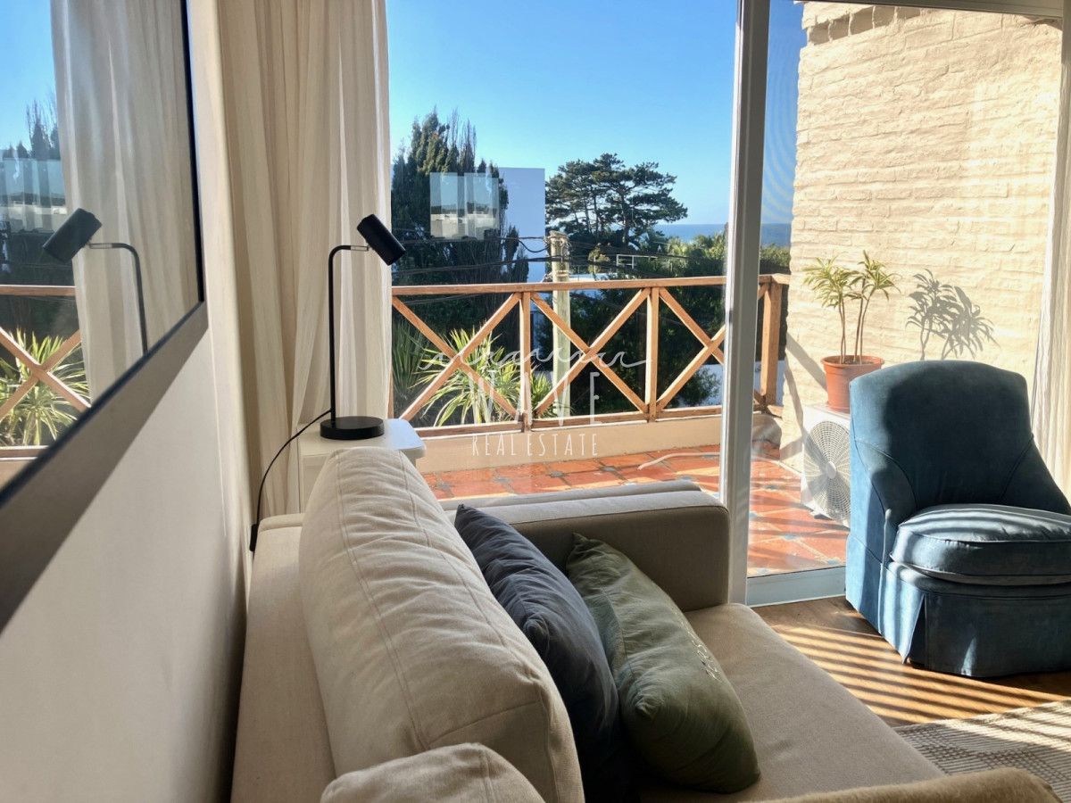 Apartamento ID.4450 - Disponible Alquiler Invernal, Apto en La Barra a metros del mar. 2 dormitorios, terraza.