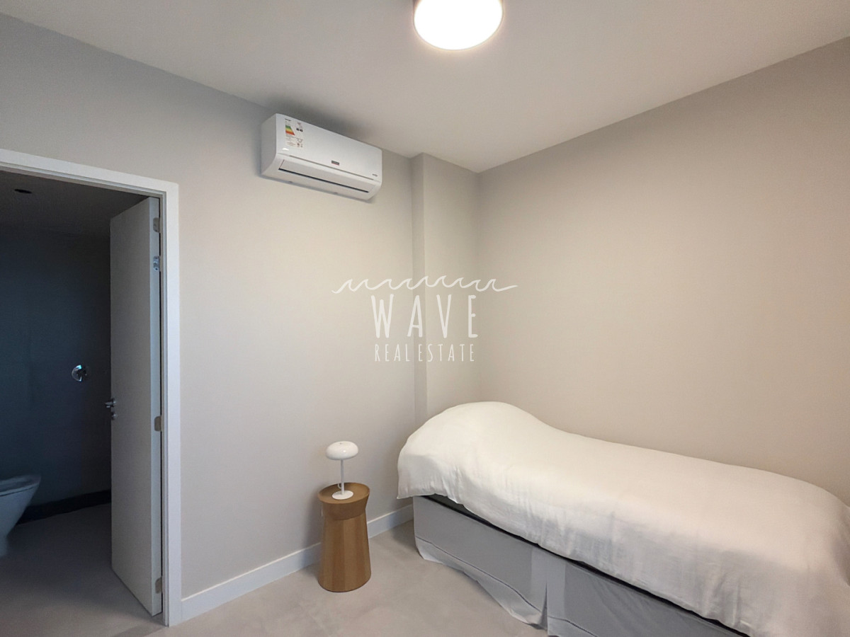 Apartamento ID.4765 - Venta Penthouse duplex, Playa Mansa, Punta del Este 