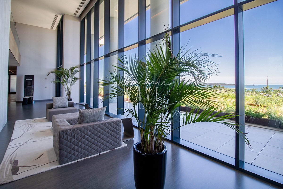 Apartamento ID.4070 - Venta departamento 3 Dorm playa mansa, Punta del este