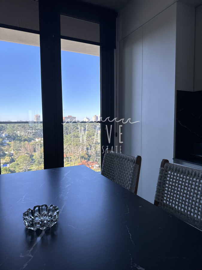 Apartamento ID.4974 - Venta Departamento Mansa, 3 dormitorios, Punta del Este 