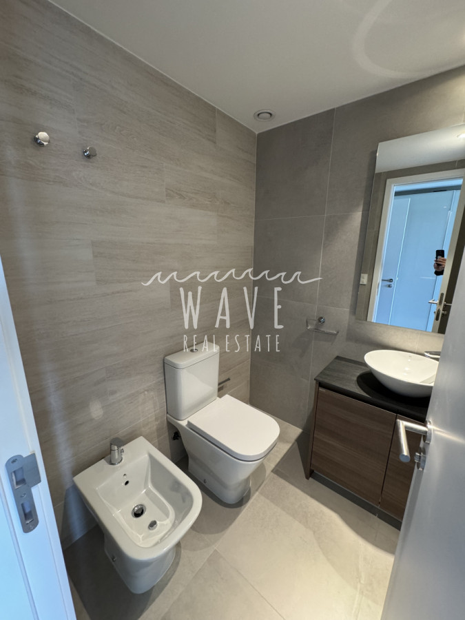 Apartamento ID.4070 - Venta departamento 3 Dorm playa mansa, Punta del este