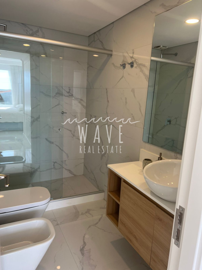 Apartamento ID.5053 - Alquiler verano apartamento 3 dormitorios primera linea Mansa, Punta del Este 