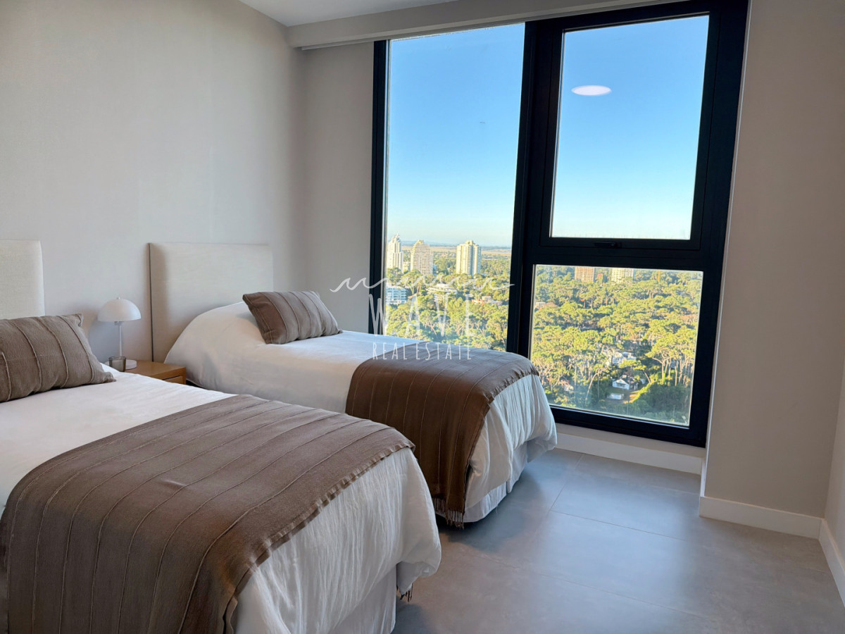 Apartamento ID.4765 - Venta Penthouse duplex, Playa Mansa, Punta del Este 