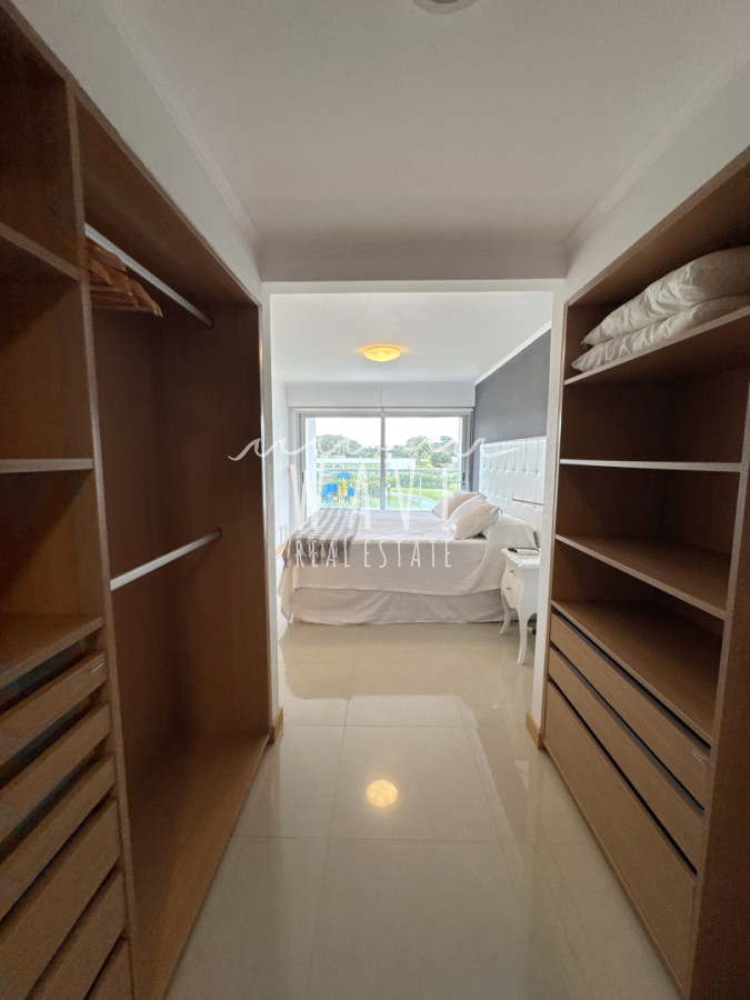 Apartamento ID.5113 - Alquiler de verano, apartamento de 2 dormitorios en suite, Playa Brava Punta del Este