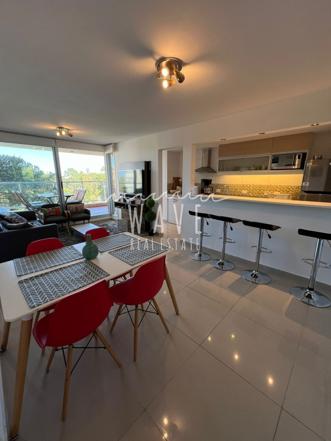 Apartamento ID.4210 - Venta de apartamento 2 dormitorios , torre con servicios en Av. Roosevelt