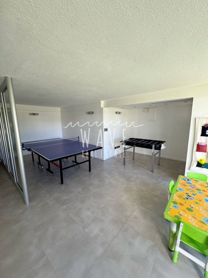 Apartamento ID.4914 - Alquiler Verano en Brava, a metros del mar. 3 dormitorios y dep. Servicio 