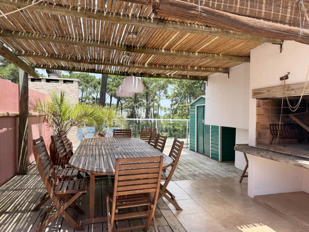 Apartamento ID.5393 - Rincón del Indio, Pda 23, orientación bosque con vista al mar, 2 dormitorios, parrillero propio