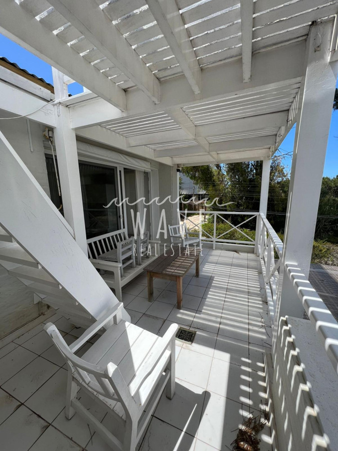 Apartamento ID.4312 - La Barra, a metros del agua, 3 suites, terraza con parrillero, mirador al mar.