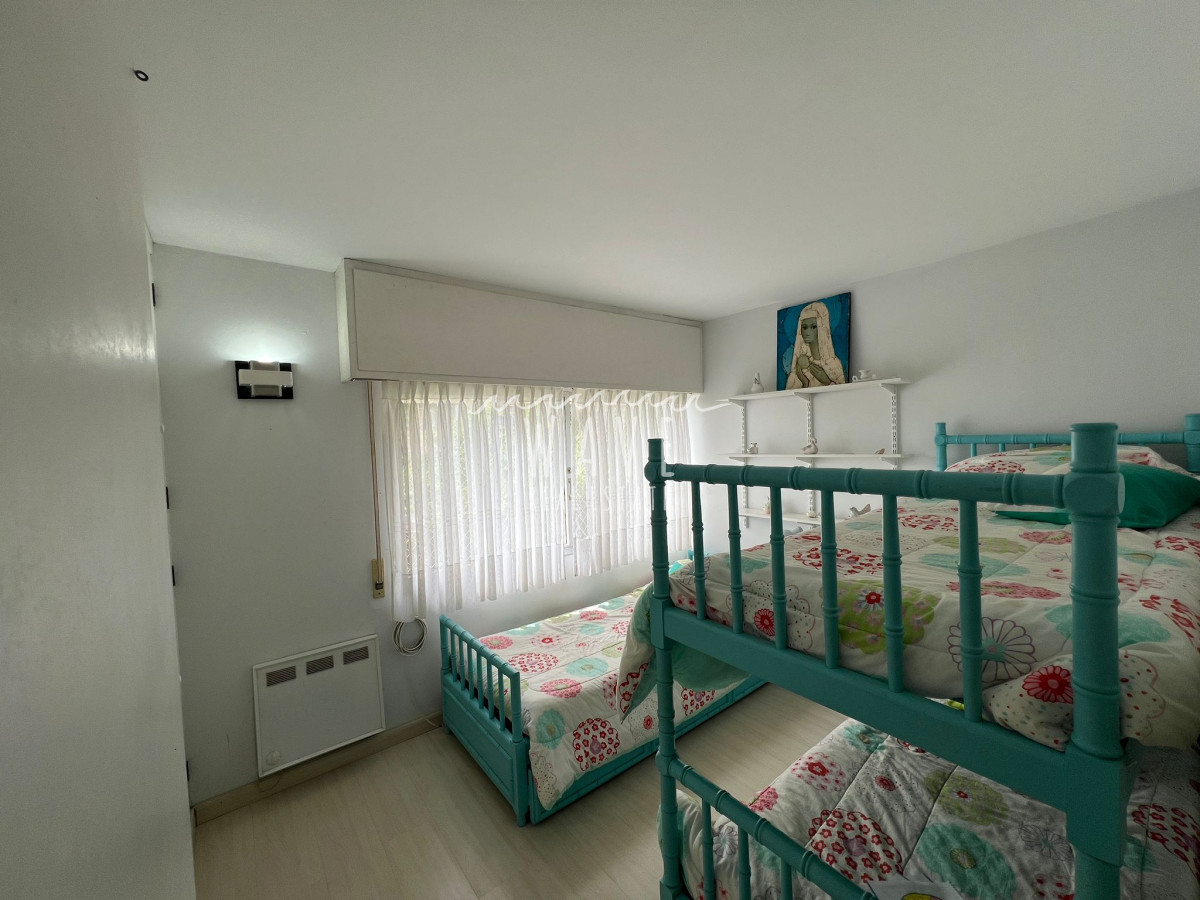 Apartamento ID.4537 - Apartamento en primera linea puerto  Punta del Este en alquiler temporal 