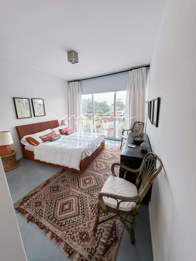 Apartamento ID.4370 - Venta y alquiler temporada apartamento de lujo con vista al mar 