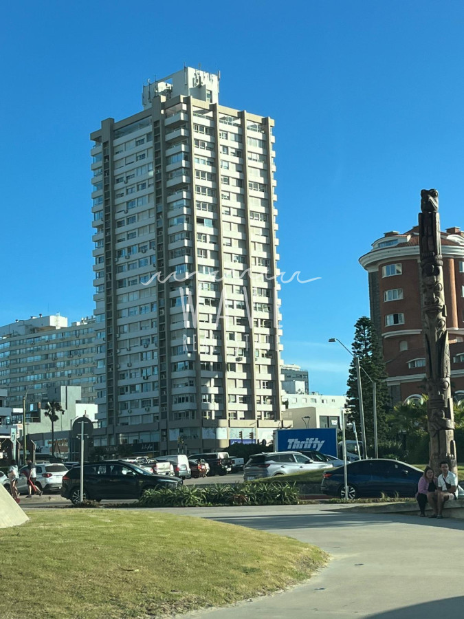 Apartamento ID.4734 - Apartamento en Venta, a una cuadra de Playa Mansa, 1 dormitorio.