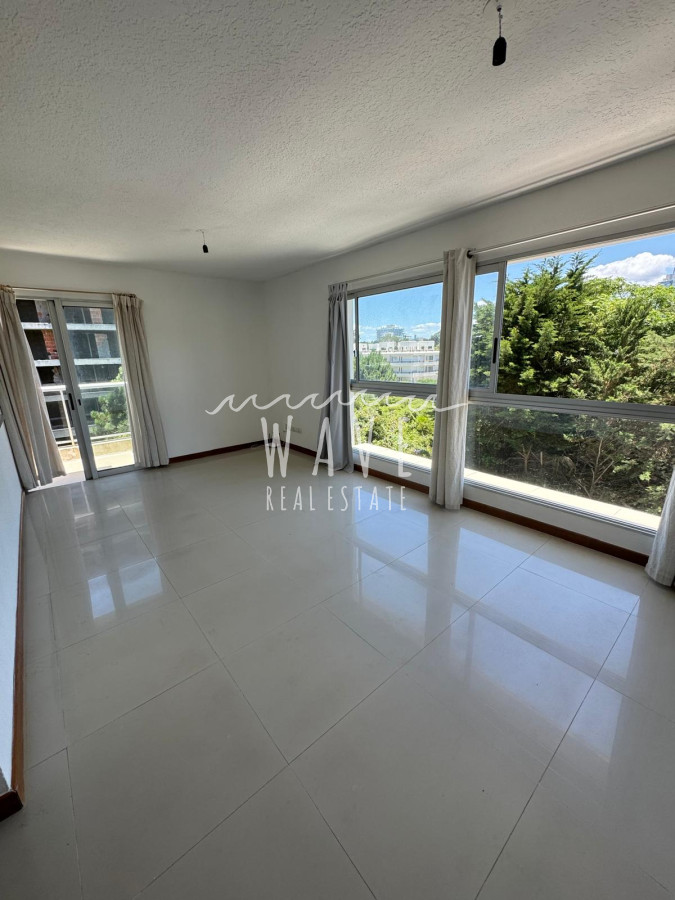 Apartamento ID.4753 - Venta, Apartamento en pda 7 de la Brava, con 1 dormitorio y amenities