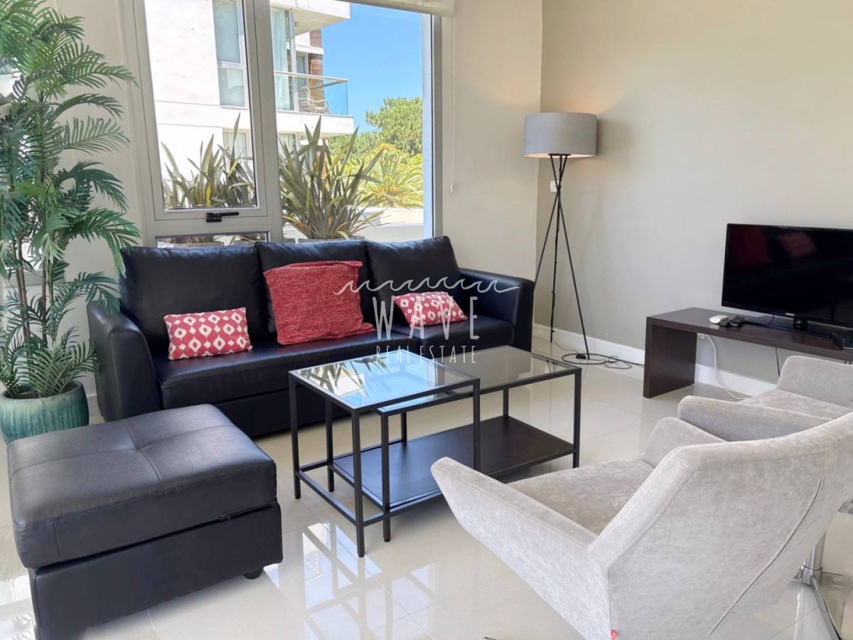 Apartamento ID.5366 - Venta Alquiler temporal Departamento dos dormitorios Playa brava