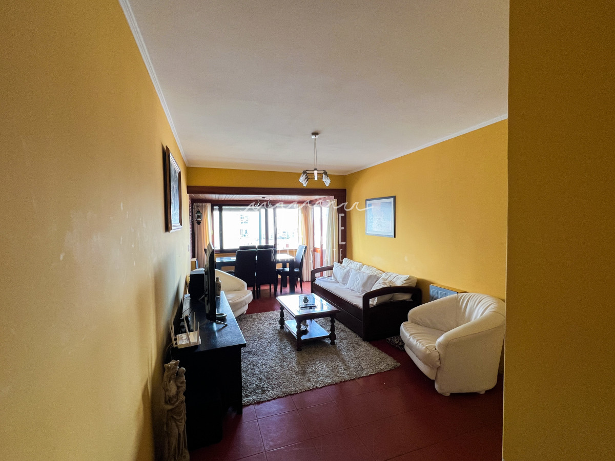 Apartamento ID.5143 - Alquiler Punta del este a 100 mts playa brava  