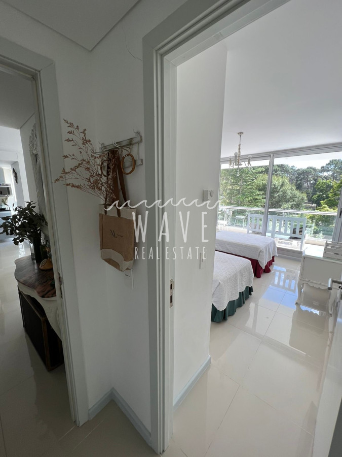 Apartamento ID.4719 - Alquiler departamento 2 dormitorios, Punta del Este, playa brava.