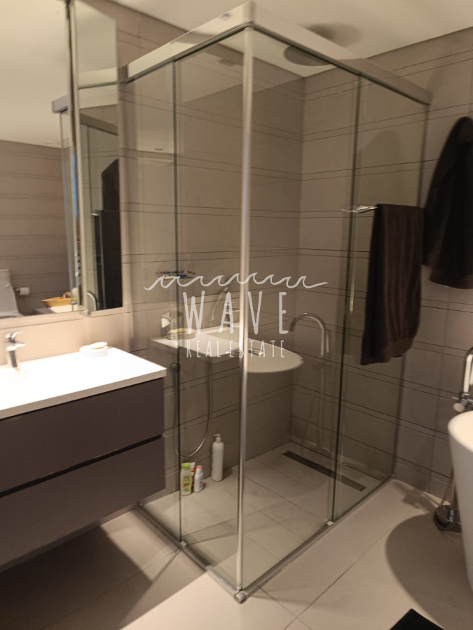 Apartamento ID.4547 - Alquiler  3 dorm en suite Playa Brava frente al mar