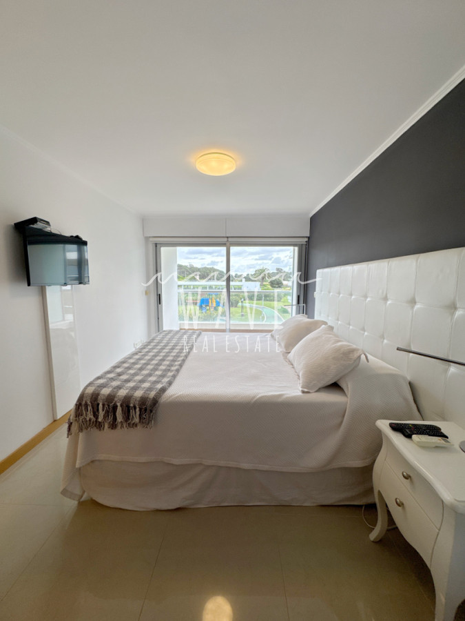 Apartamento ID.5113 - Alquiler de verano, apartamento de 2 dormitorios en suite, Playa Brava Punta del Este