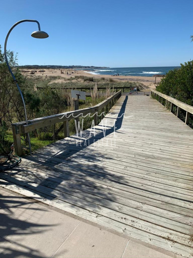 Apartamento ID.1563 - Montoya, sobre el mar. 3 suites y dependencia de servicio