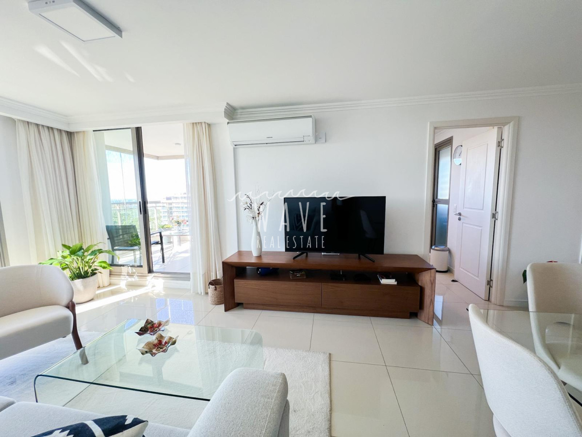 Apartamento ID.5027 - Venta en exclusividad, apartamento de 3 dormitorios en Punta del Este