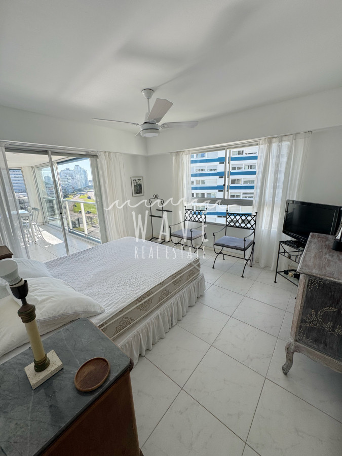 Apartamento ID.4914 - Alquiler Verano en Brava, a metros del mar. 3 dormitorios y dep. Servicio 