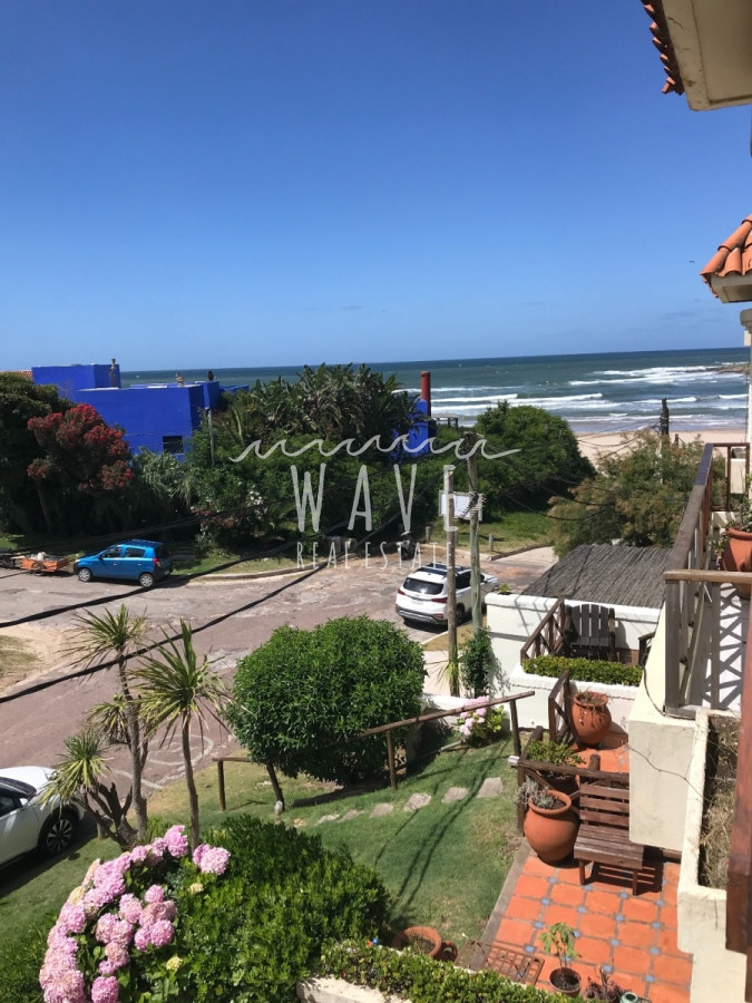 Apartamento ID.4450 - Disponible Alquiler Invernal, Apto en La Barra a metros del mar. 2 dormitorios, terraza.