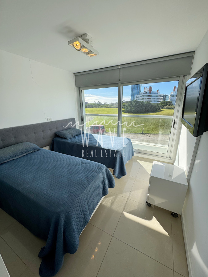 Apartamento ID.4879 - Brava, primera línea, unidad esquinera, 3 suites y dep.