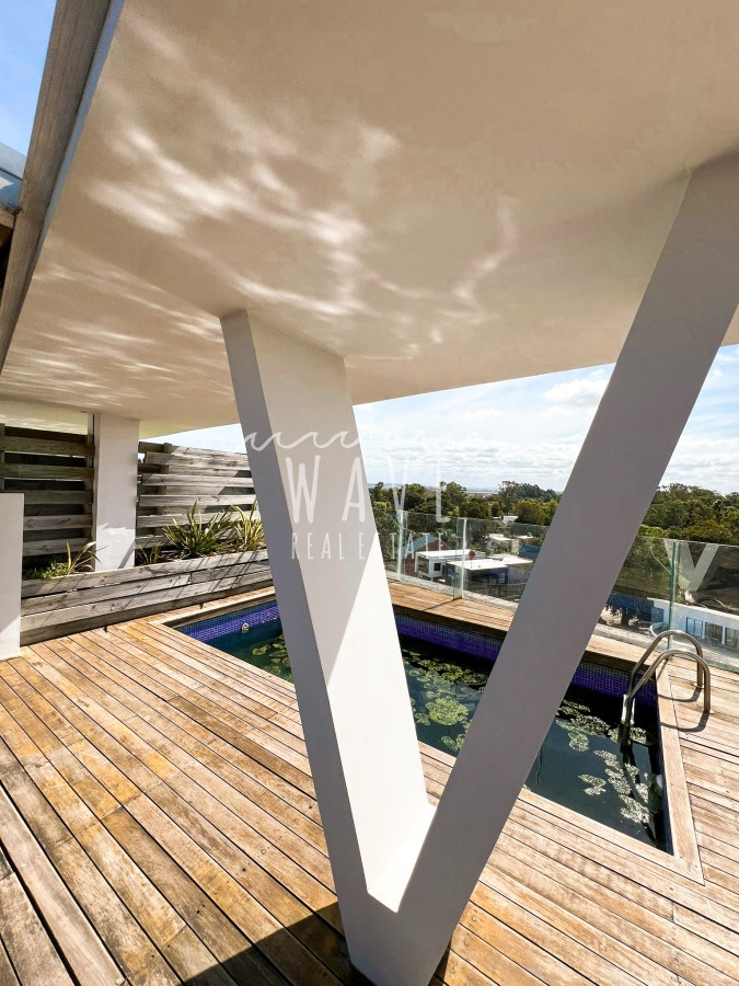 Apartamento ID.4315 - Penthouse en alquiler en exclusiva Torre Delamar.