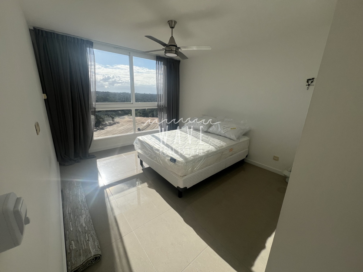 Apartamento ID.4157 - Venta departamento 1 Dorm, Punta del Este, Playa brava