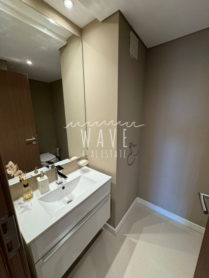 Apartamento ID.4249 - Venta apartamento 2 dormitorios y dependencia parada 10 Brava