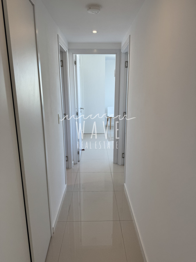 Apartamento ID.4862 - Venta departamento dos dormitorios, Torre Esmeralda Playa Brava, Punta del Este 