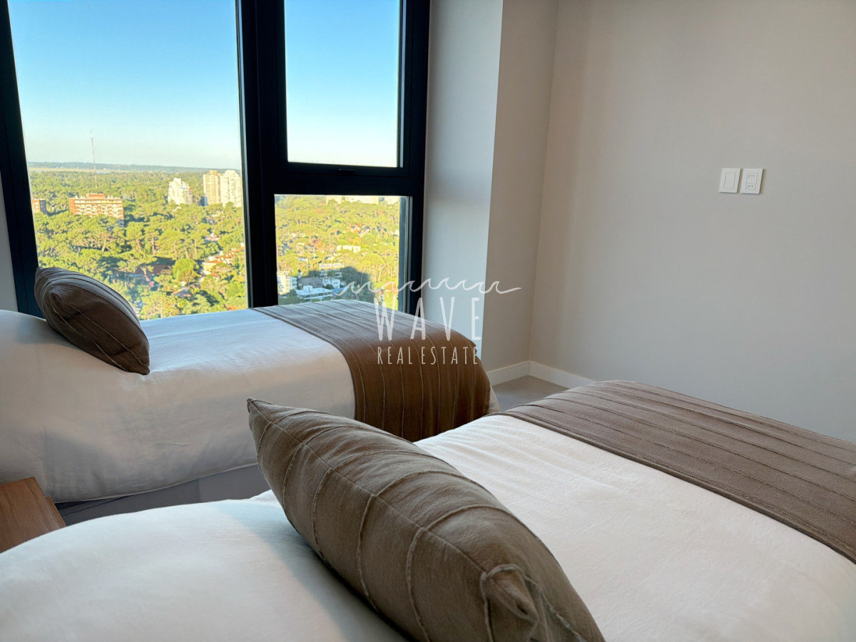 Apartamento ID.4765 - Venta Penthouse duplex, Playa Mansa, Punta del Este 