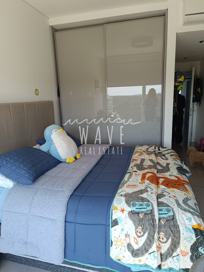 Apartamento ID.4547 - Alquiler  3 dorm en suite Playa Brava frente al mar