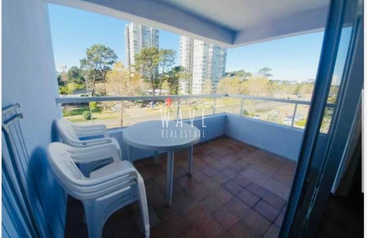 Apartamento ID.1662 - Venta apartamento 2 dormitorios 2 baños Roosevelt Punta del Este