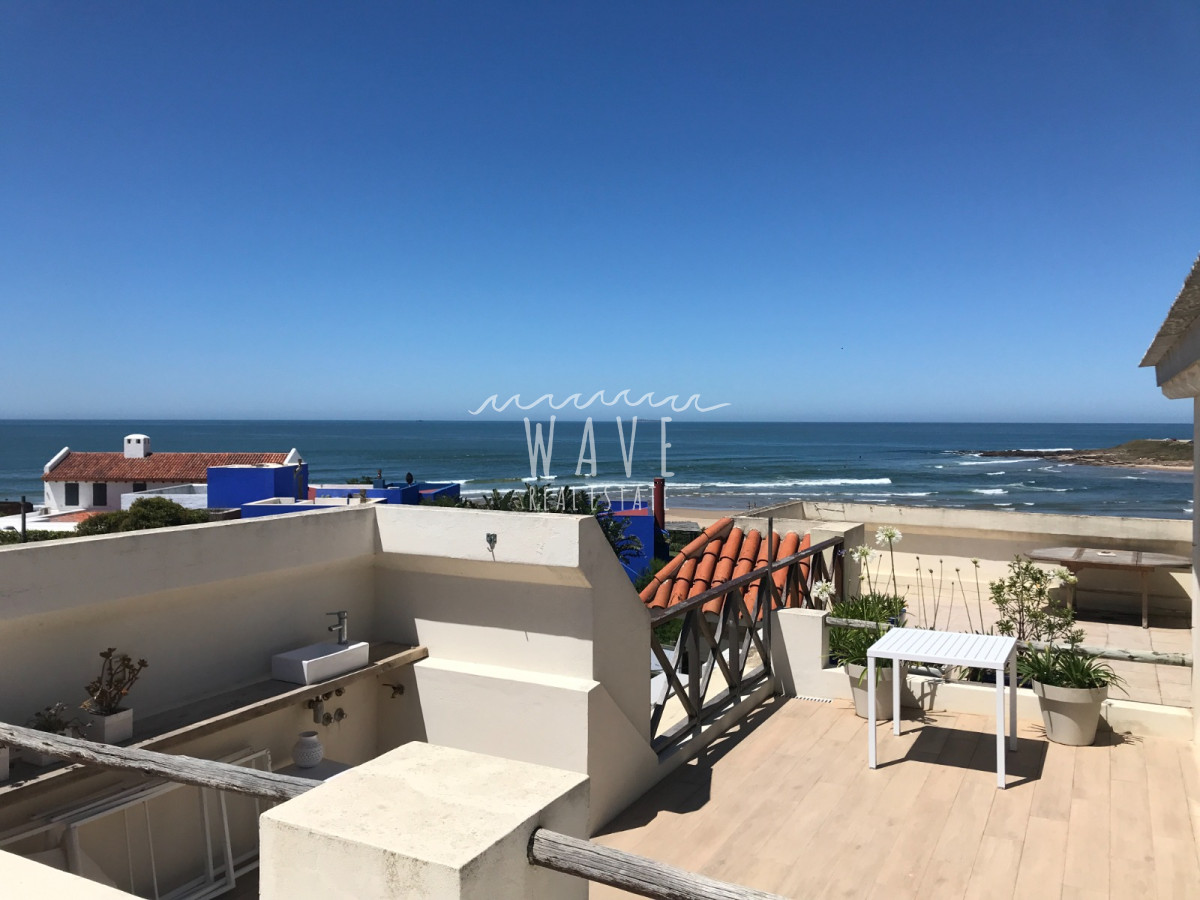Apartamento ID.4450 - Disponible Alquiler Invernal, Apto en La Barra a metros del mar. 2 dormitorios, terraza.