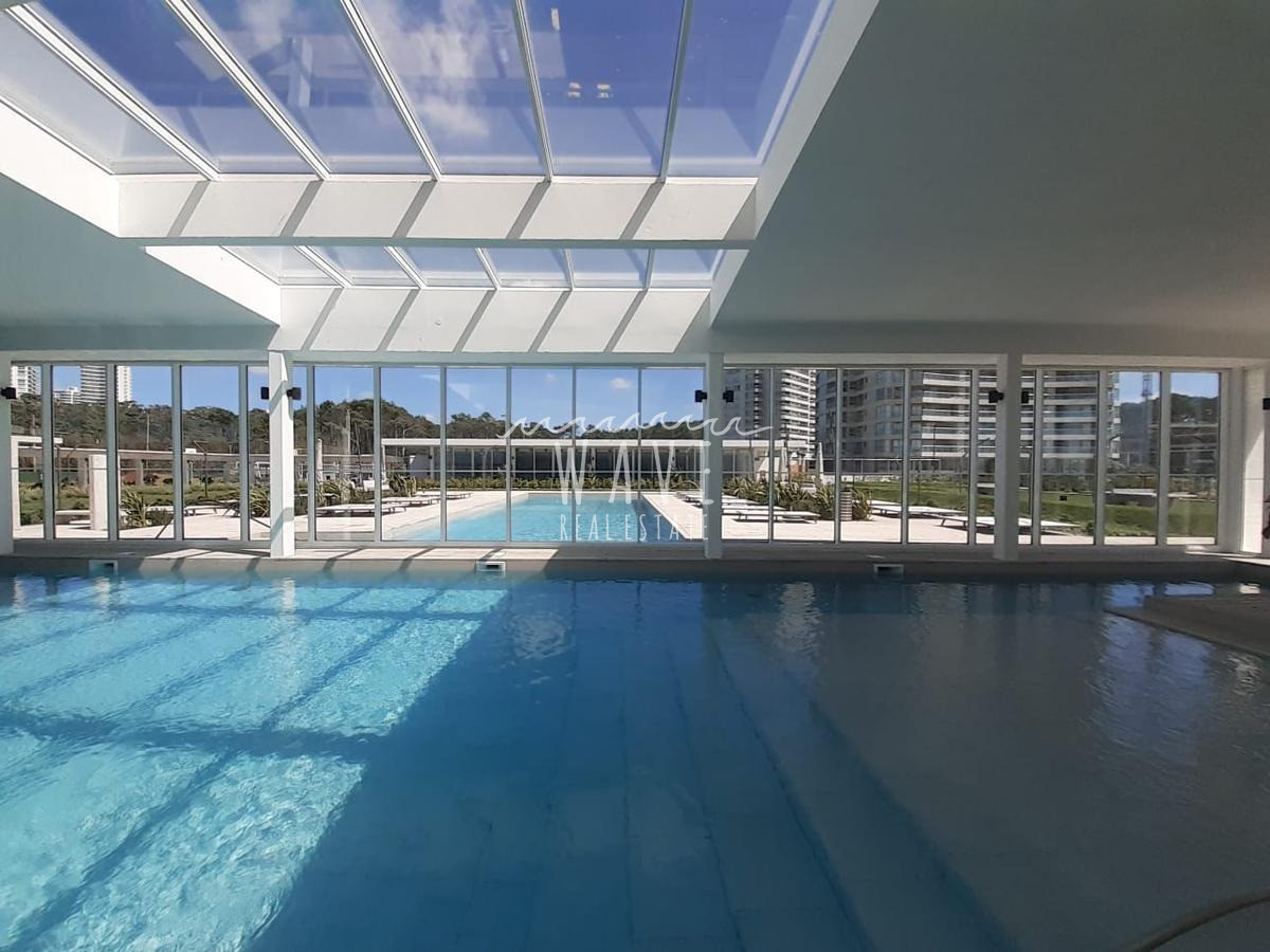 Apartamento ID.4547 - Alquiler  3 dorm en suite Playa Brava frente al mar