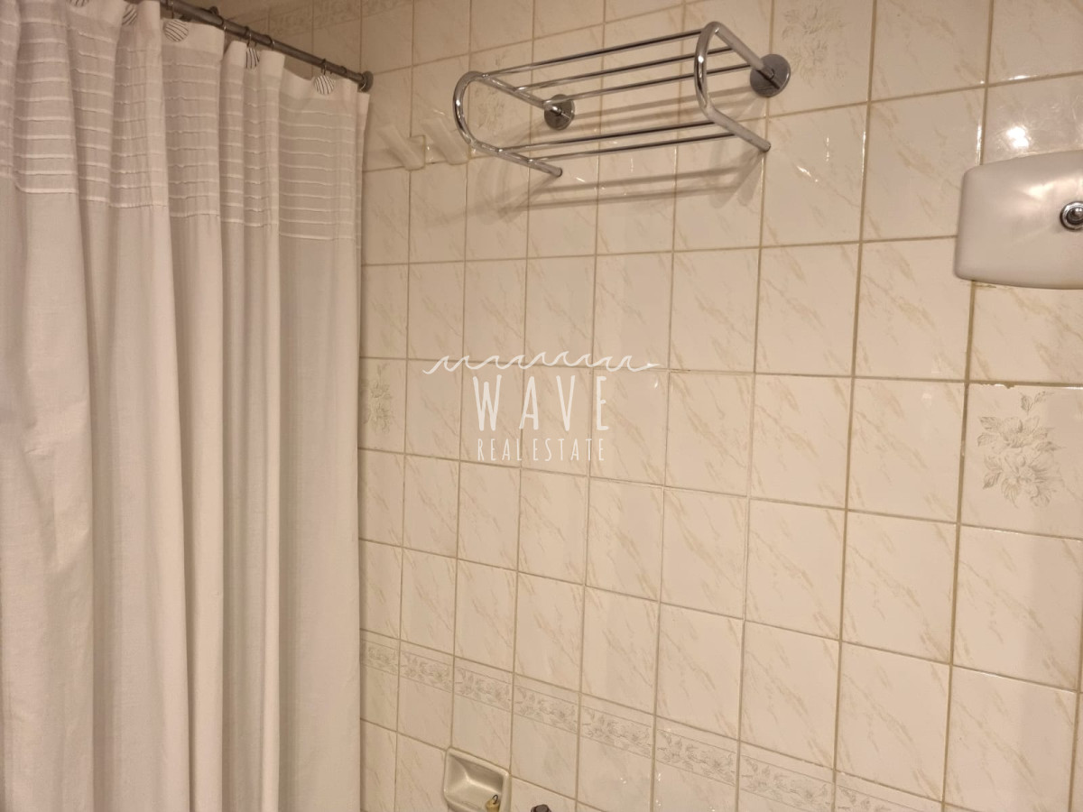 Apartamento ID.1537 - Venta de Apartamento de 2 dormitorios y 2 baños en Aidy Grill, Punta del Este.