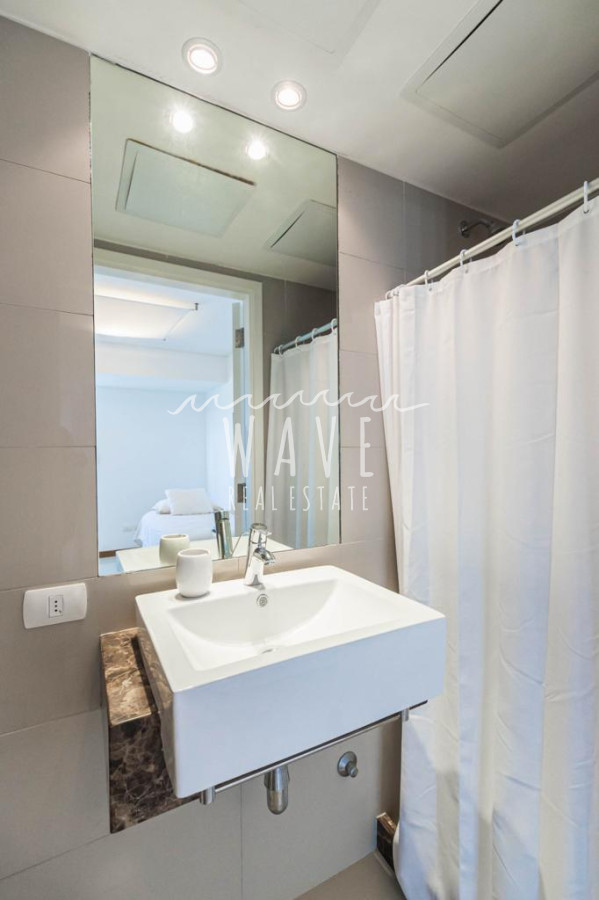 Apartamento ID.4989 - Alquiler de verano apartamento 4 dormitorios en primera fila playa brava