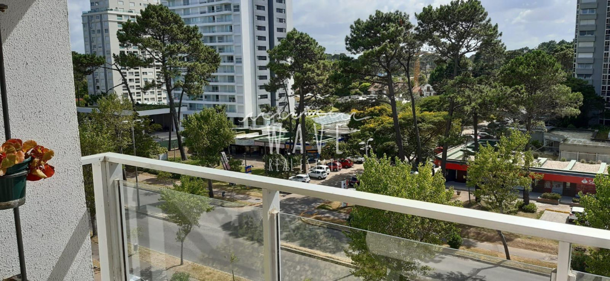 Apartamento ID.4137 - OPORTUNIDAD VENTA Roosevelt,  próximo a Devoto, 2 dormitorios.