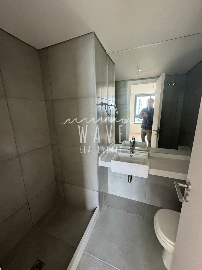 Apartamento ID.4859 - Venta de Apartamento con 2 dormitorios a pasos de playa brava