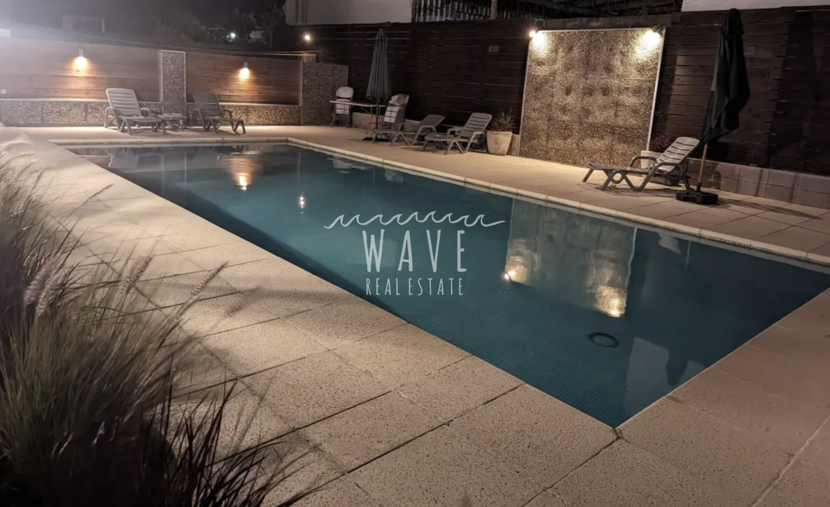 Apartamento ID.4829 - Venta de Apartamento en Manantiales, Con 2 dormitorios, 2 baños y piscina