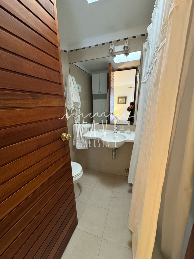Apartamento ID.4835 - Manantiales, Venta de Exclusivo Apartamento Frente al Mar